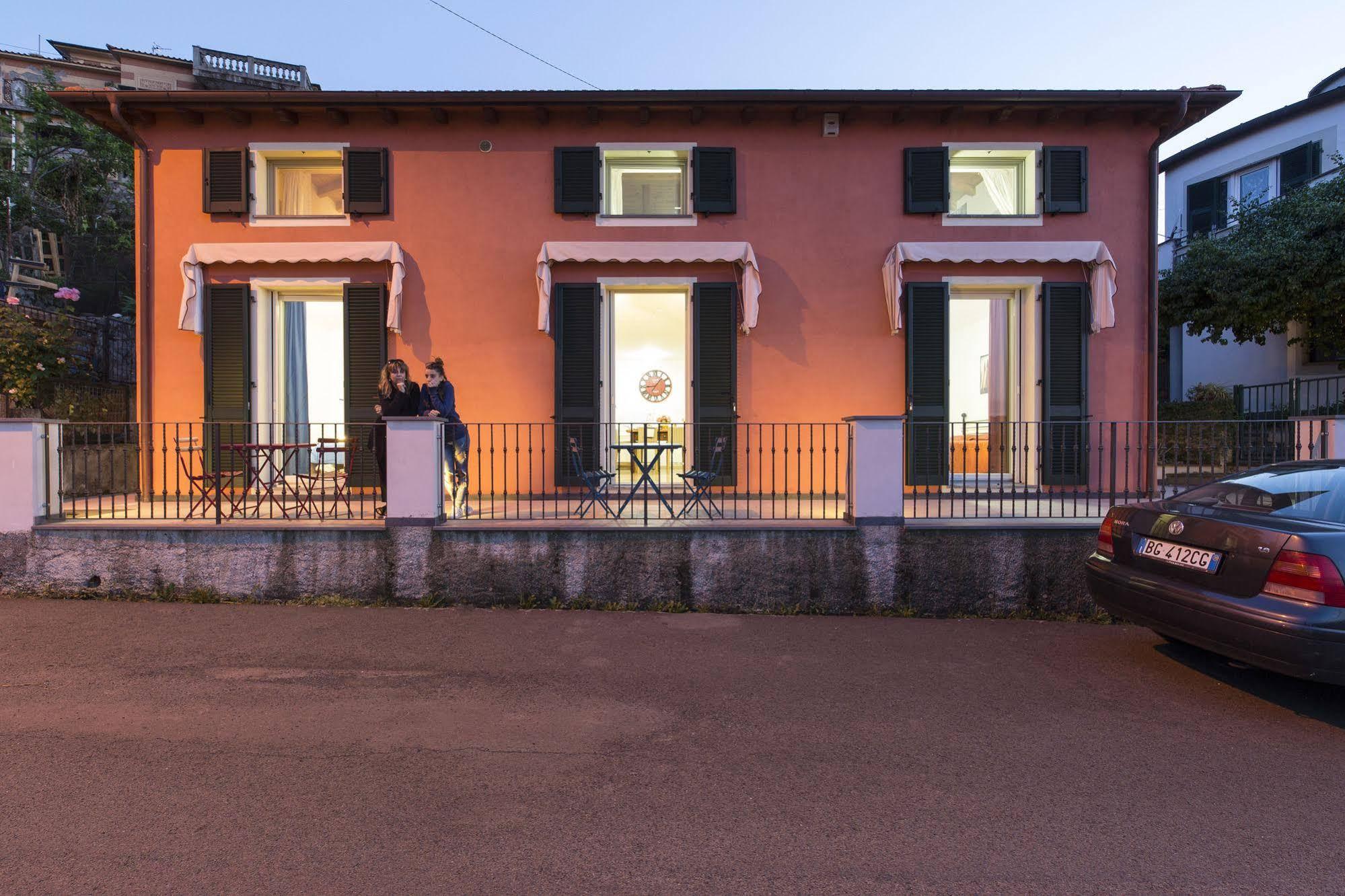 Guest house La Finestra Sul Golfo 3*